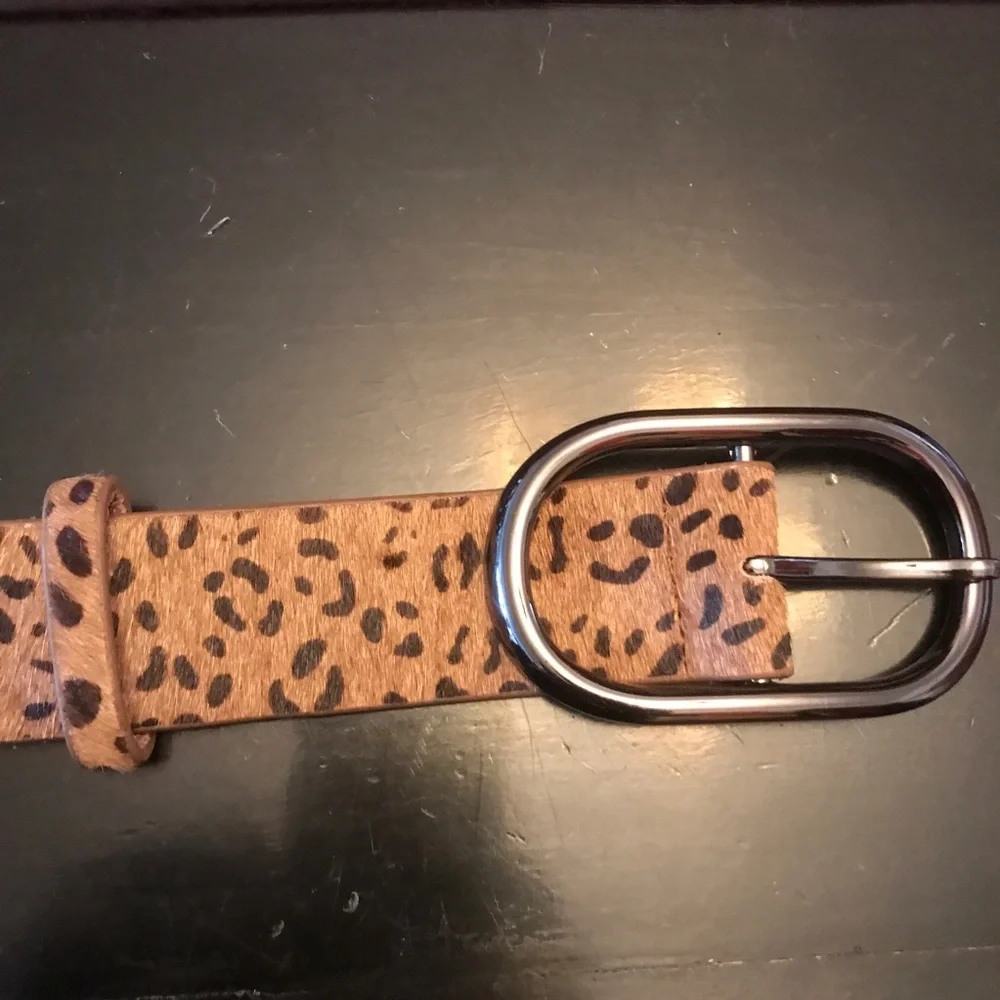 Leopard Print Women's Belt with Black Buckle - Picture 4 of 5